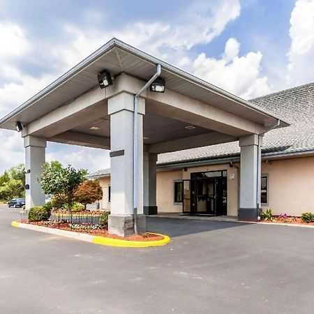 Econo Lodge Inn & Suites Middletown Экстерьер фото